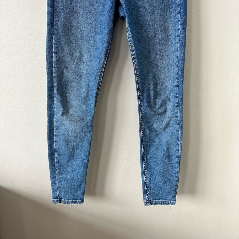 Topshop JAMIE JEANS IN MID BLUE - Picture 8 of 9